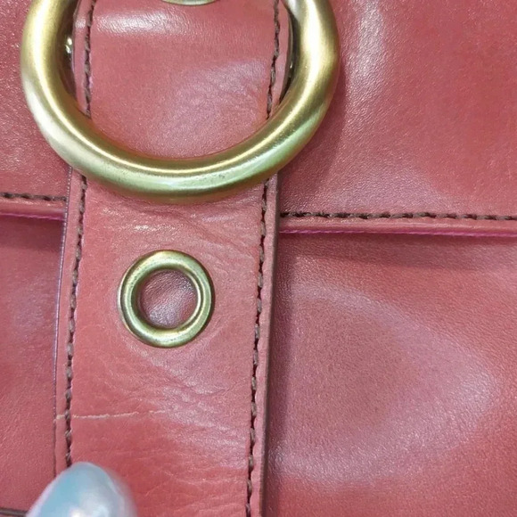 Maxx New York | Retro Style Coral Leather Satchel Gold Hardware - Picture 6 of 16